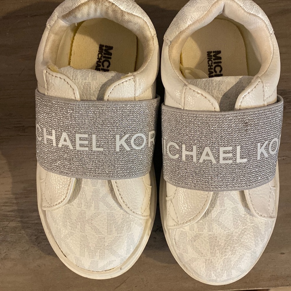Michael Kors shoe/sneaker hardly worned